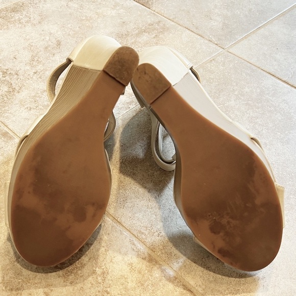 Elle Ivory Brie platform t strap wedge sandals size 9 - Picture 7 of 10